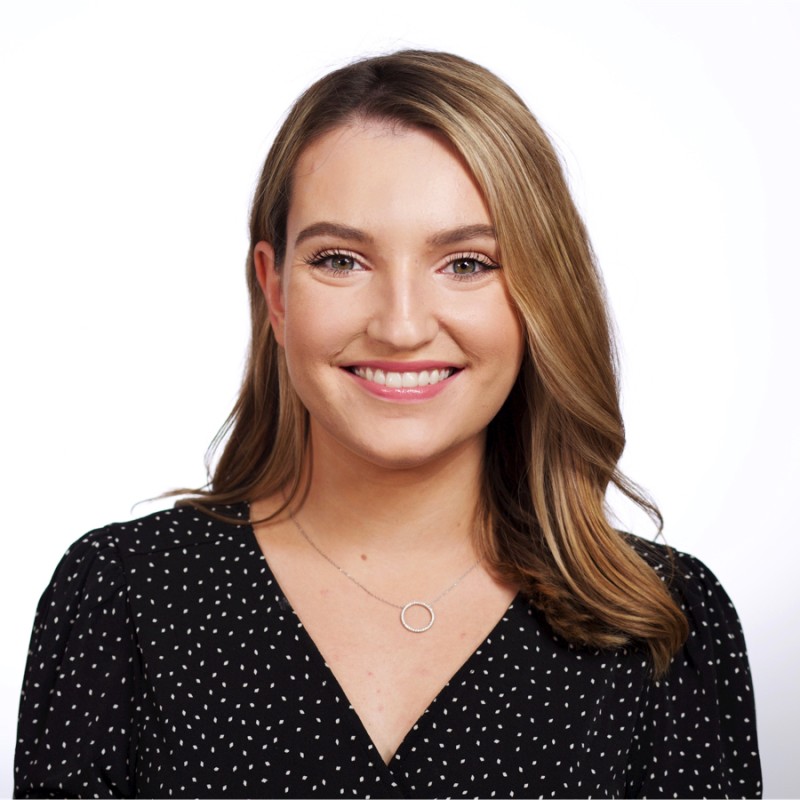 Caroline Campbell linkedin photo-1